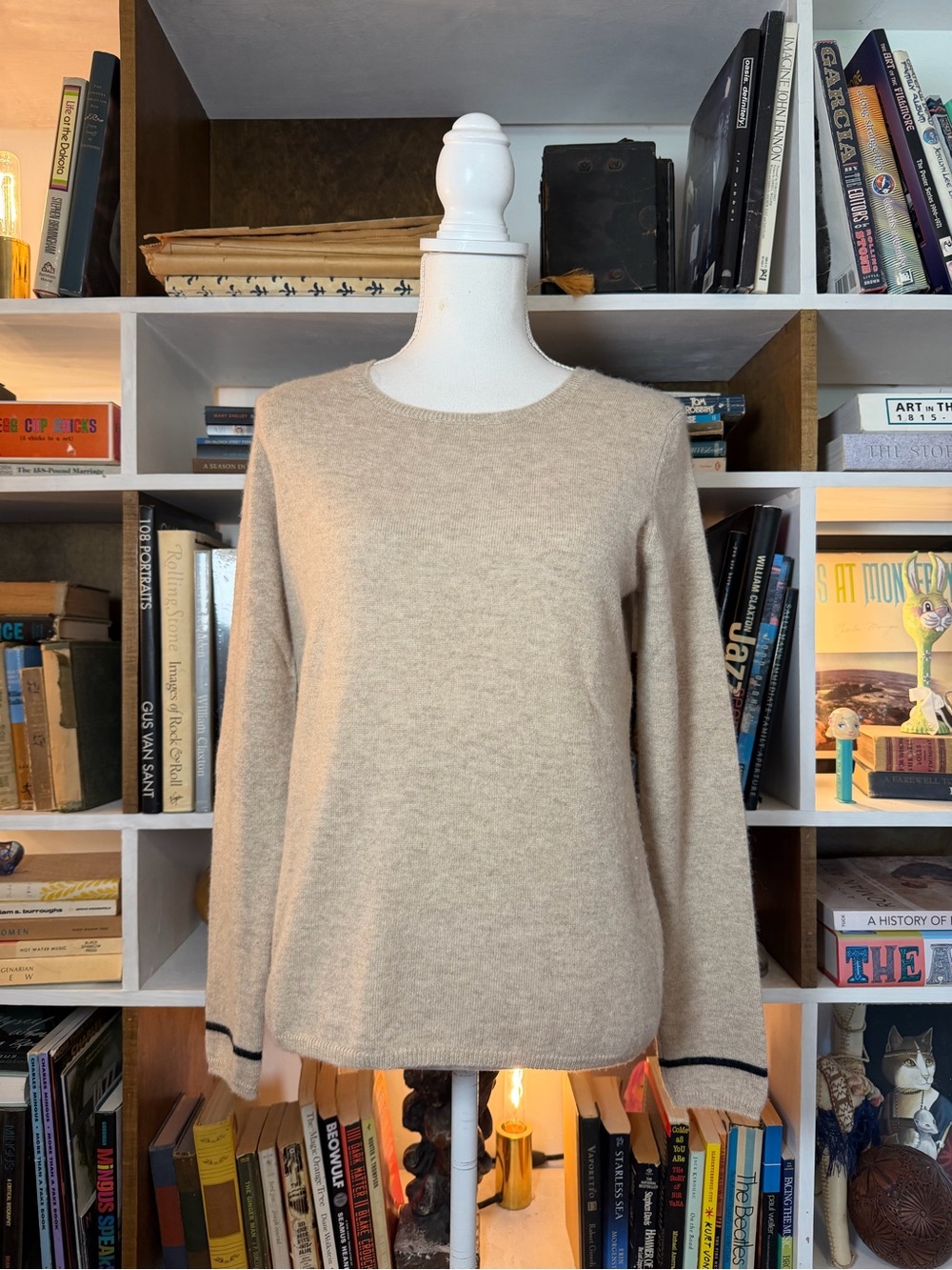 Chinti And Parker Cashmere Women's Cream Crewneck Sweater